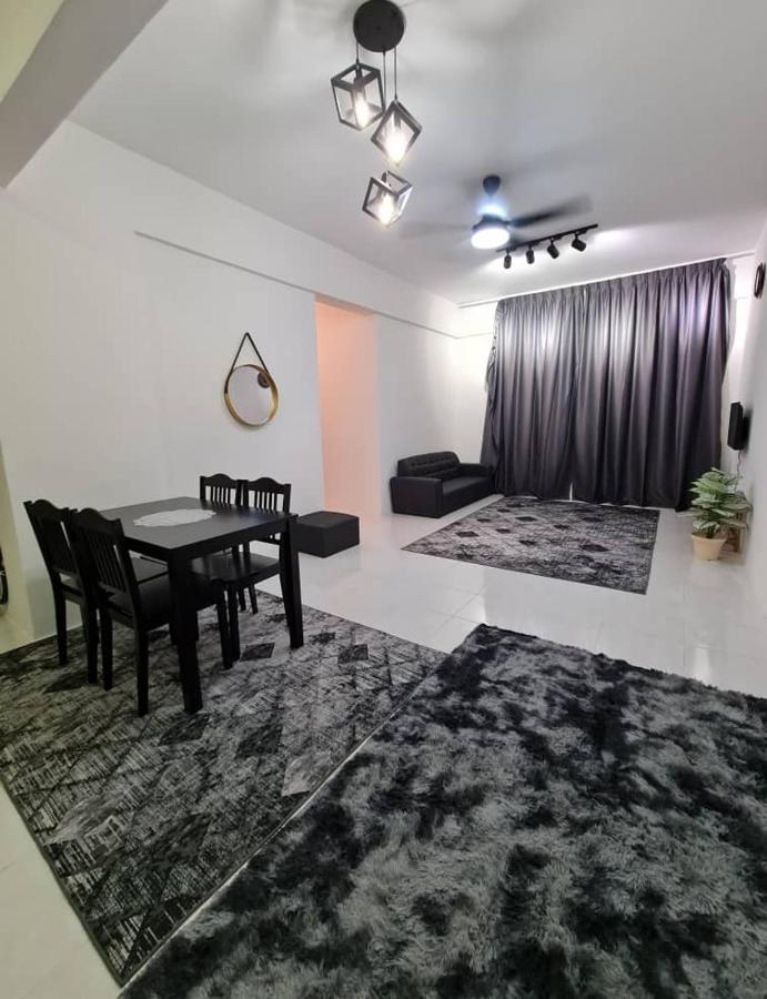 Alfaruqi Homestay Seaview 8 Kuantan Luaran gambar